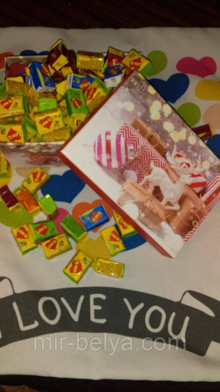 Жуйки Love is 5 смаків мікс жувальна гумка лові іс подарунковий набір 50 штук, фото 1