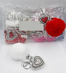 Брелок серце з пампоном