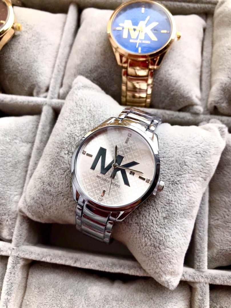 Michael kors — популярний жіночий годинник