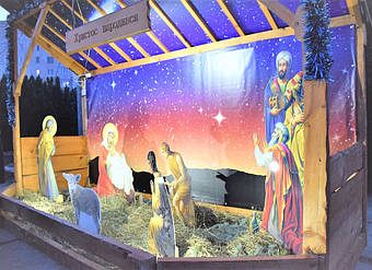 ✅ Компания «Промконтракт» изготовила и поставила в Шепетовку Хмельницкой области торговые киоски для организации Рождественской ярмарки.  18