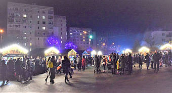 ✅ Компания «Промконтракт» изготовила и поставила в Шепетовку Хмельницкой области торговые киоски для организации Рождественской ярмарки.  20