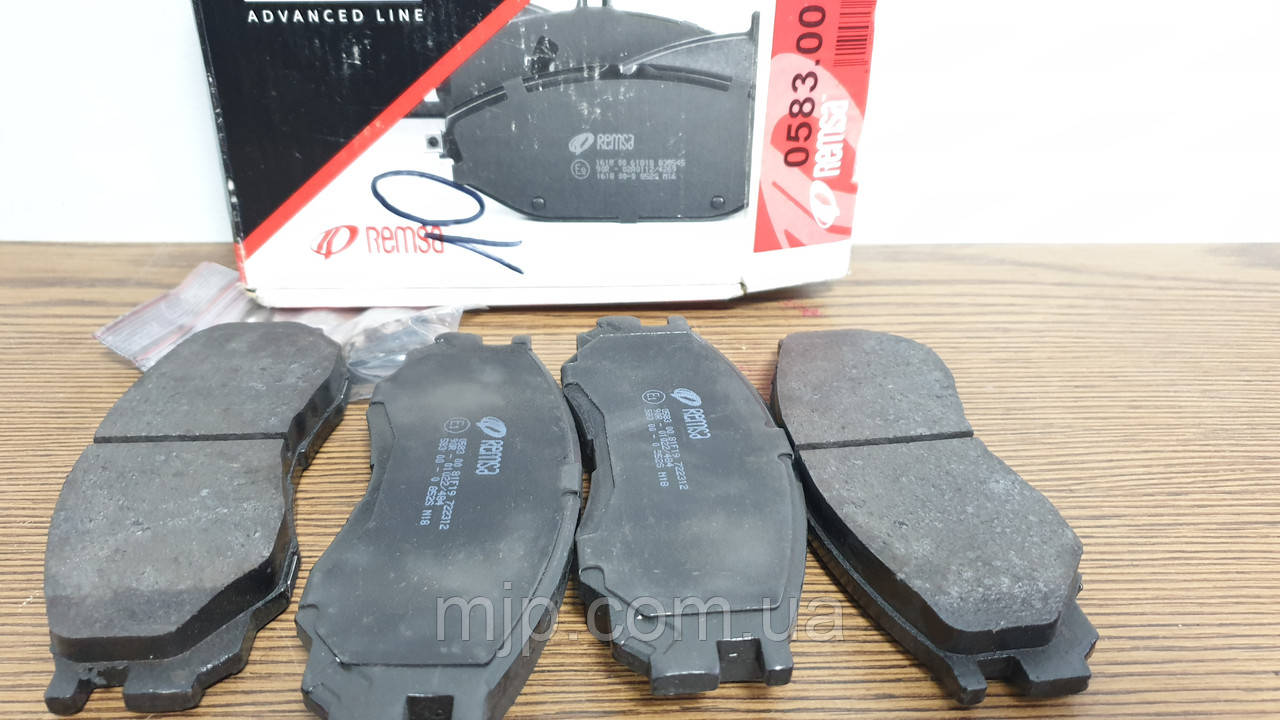 Гальмівні колодки передні колодки REMSA 058300 4605A730, 4605A492, MN102609, MR389550, MR205257, MN102616, MR510680, MZ690338,