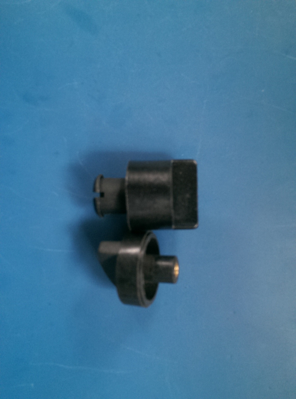 Гвинт кришки фільтра бензопила 4500/5200/5800 Китай, фото 1