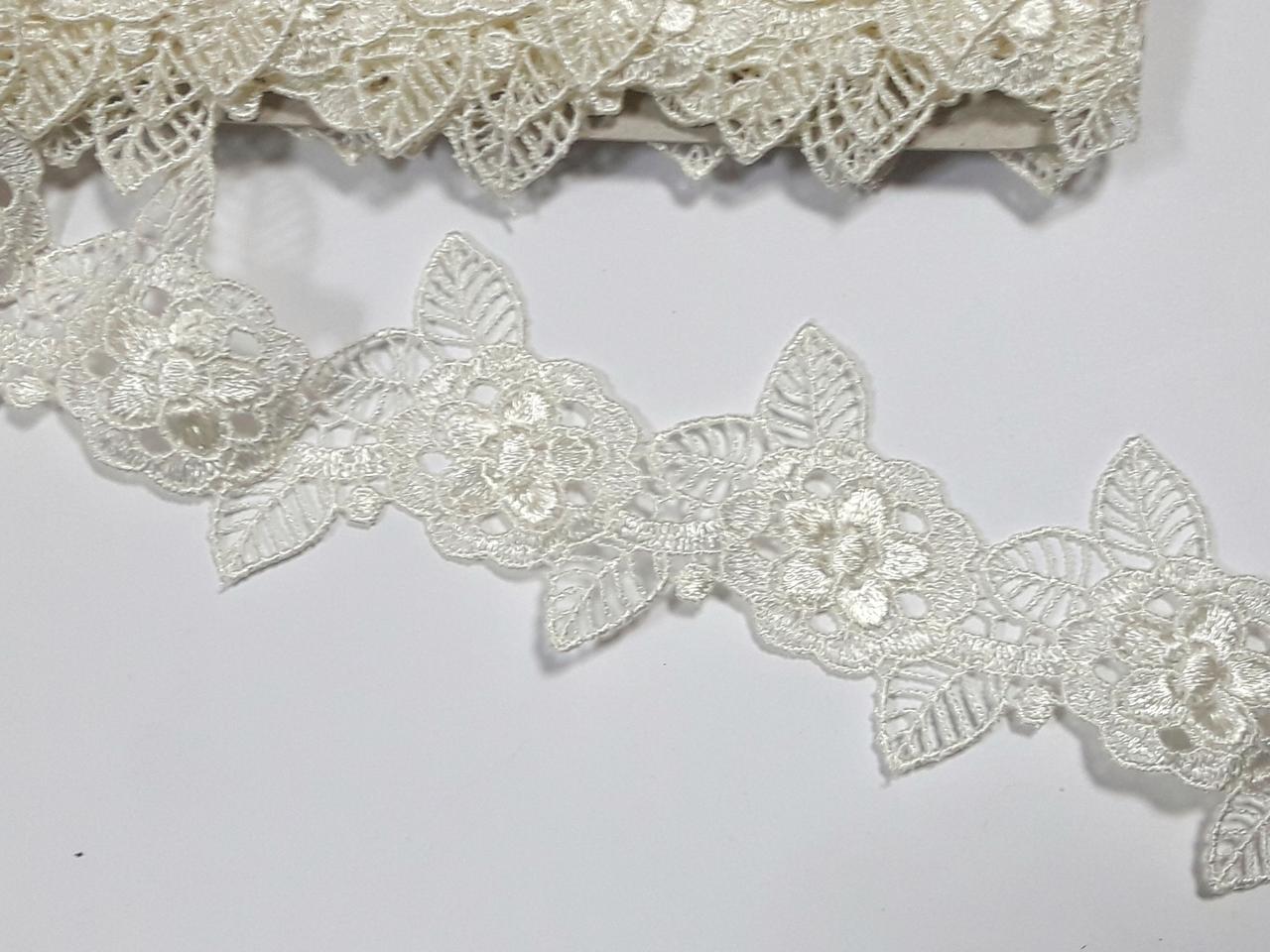 Мереживо кружево макраме на метраж айворі, 5,5 см. Колір - молочний.Таїланд