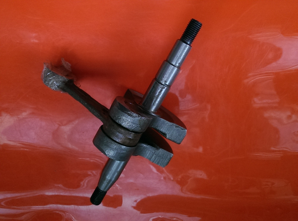 Husqvarna 136/137/141/142 Колінвал Китай бензопила, фото 1