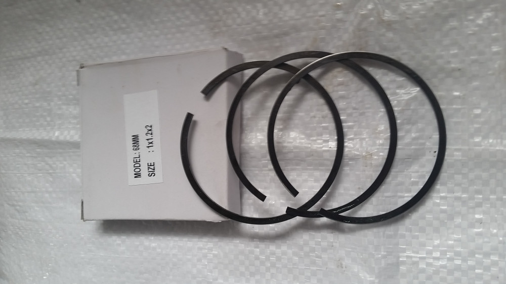 Кільце поршневе 68"1",2" 2 мм Briggs &Stton комплект Індія 797304, фото 1