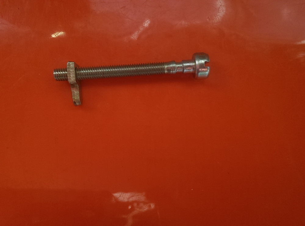 Partner 350/351/352/371, Husqvarna 136/137/141/142 Натяжник ланцюга, болт Китай бензопила
