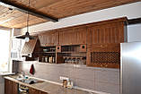 Кухня класична з натурального дерева в стилі кантрі, фото 2