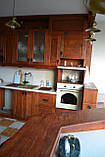 Кухня класична з кованими деталями з натурального дерева, фото 6