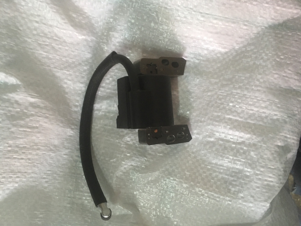 Briggs&Stratton запалювання 802574/493237/796964/492416 64 мм під гвинти, фото 1