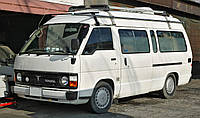 Стекло ветровое (лобовое) Toyota Hi-Ace H50 (Минивен) (1982-1989), BENSON, Ветровое зелен.