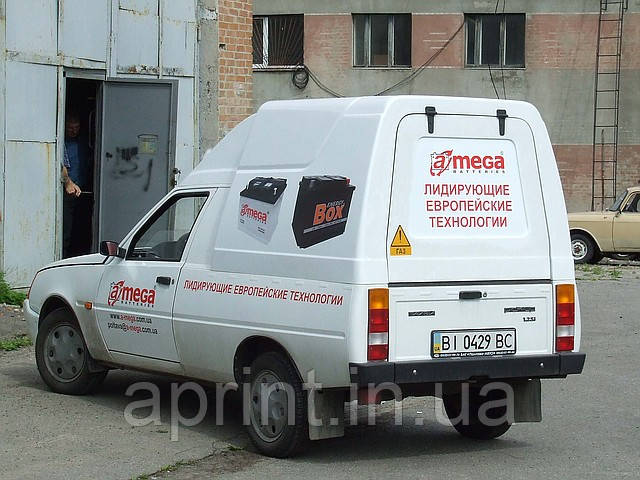 Поклейка на авто