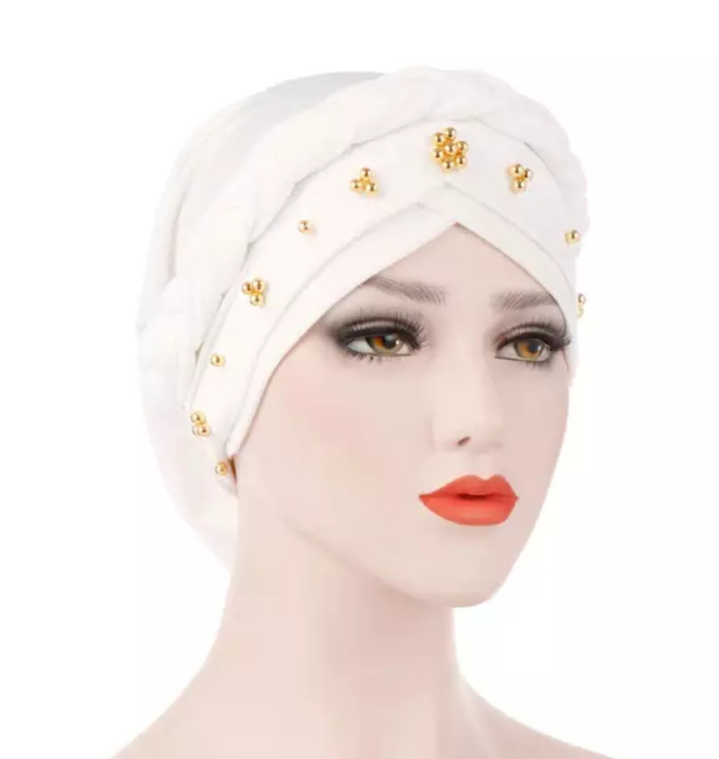 Ошатна шапка біла чалма з косою прикрашена намистинами, фото 1
