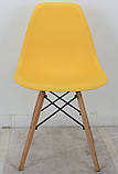Стілець із пластику Nik - N (Нік Н) EAMES CHAIR жовтий 12 на дерев'яних ніжках, фото 4