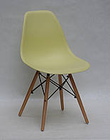 Стул из пластика Nik (Ник) EAMES CHAIR желтый 15 на деревянных ножках