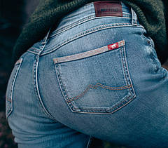 Брюки, джинси, капрі бриджі жіночі