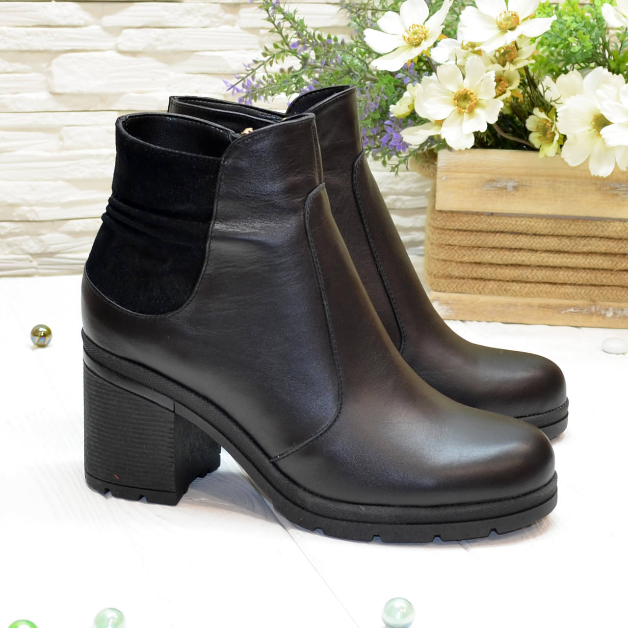 Шкіряні жіночі черевики на широкому стійкому каблуці, фото 1