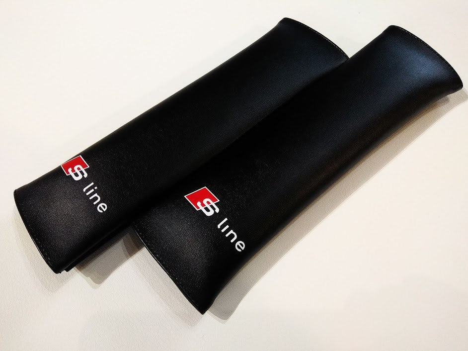 Подушки накладки на ремінь безпеки Audi S-Line чорні