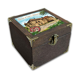 Еко-скринька 10х10 див. Чинадієво." "Замок Сент-Міклош" Замк кохання"