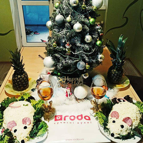 ⭕️РОДУ у Харкові в ці світлі дні бажає всім нашим клієнтам Веселих свят!