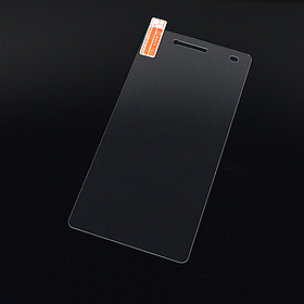 Захисне скло на Huawei P8 Lite