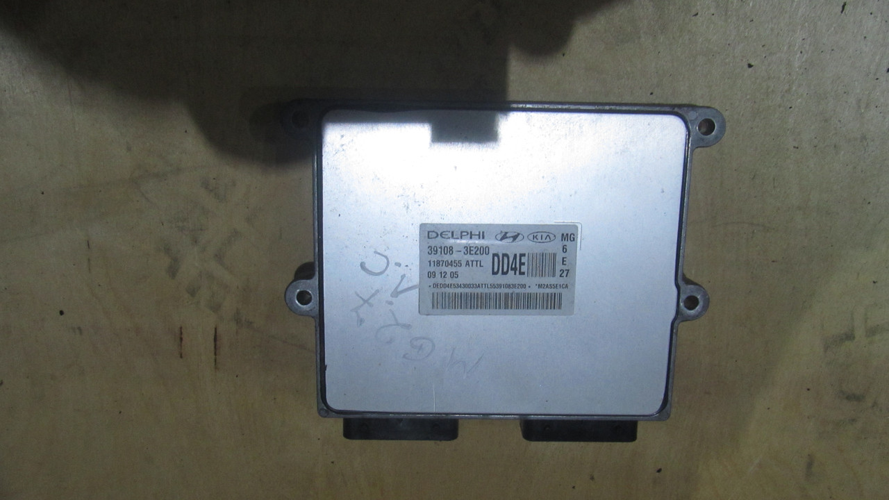 Блок двигуна ебу Kia Magentis G6EA 2.7 сам блок 391083E200, фото 1