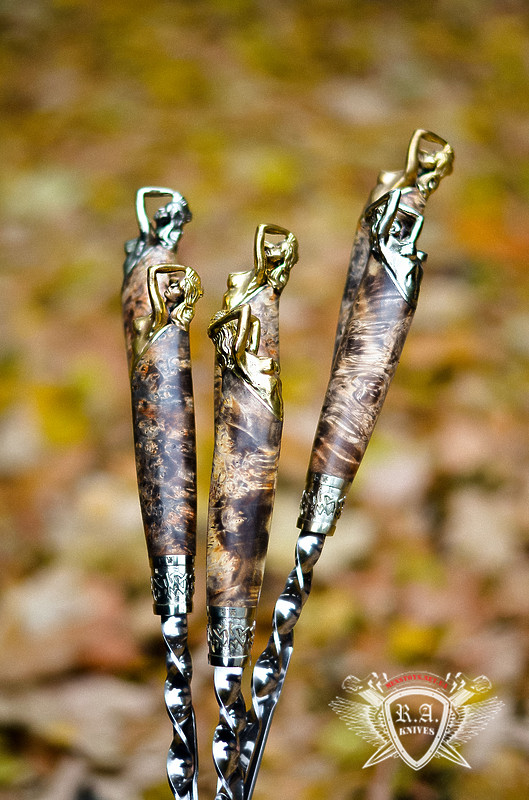 Авторский набор шампуров ручной работы "Драгоценный" 69см с ручкой из капа клена, фото 1