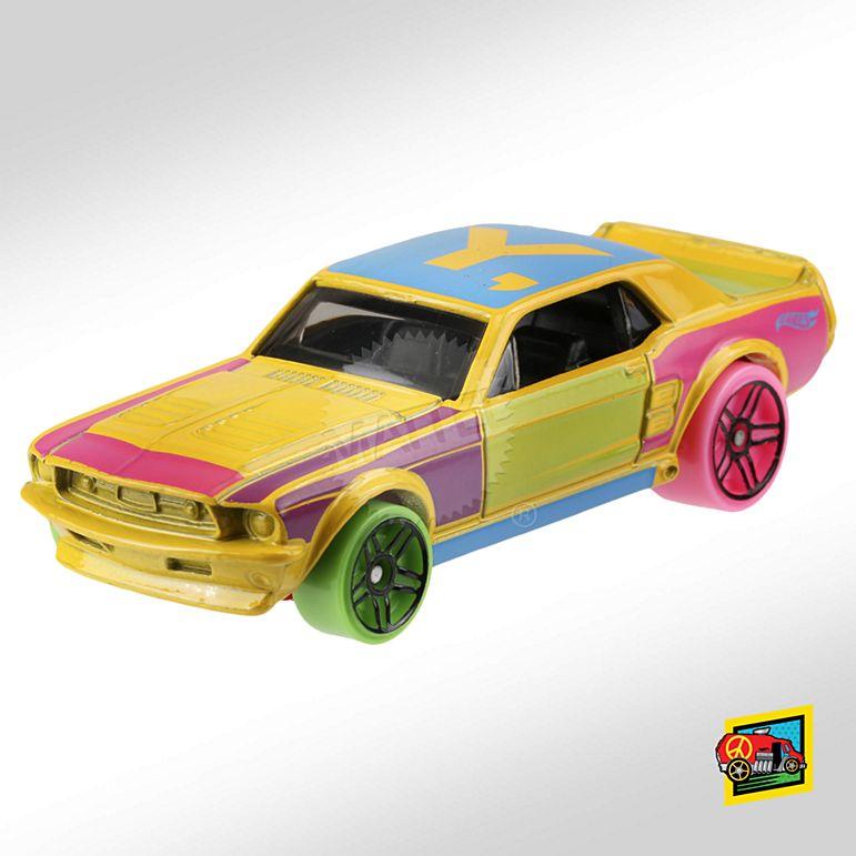 Машинка Хот Вилс ’67 Ford Mustang Coupe 1:64 Hot Wheels Mattel FYC26