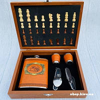 Подарунковий набір фляга і чарки з шахами
