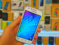 Бюджетний смартфон Samsung Galaxy J1 Ace Budget смартфон Samsung Galaxy Ace J1