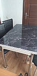 Розкладний обідній кухонний комплект стіл і стільці "Чорний камінь граніт мармур" ДСП скло 70*110 Лотос-М, фото 2