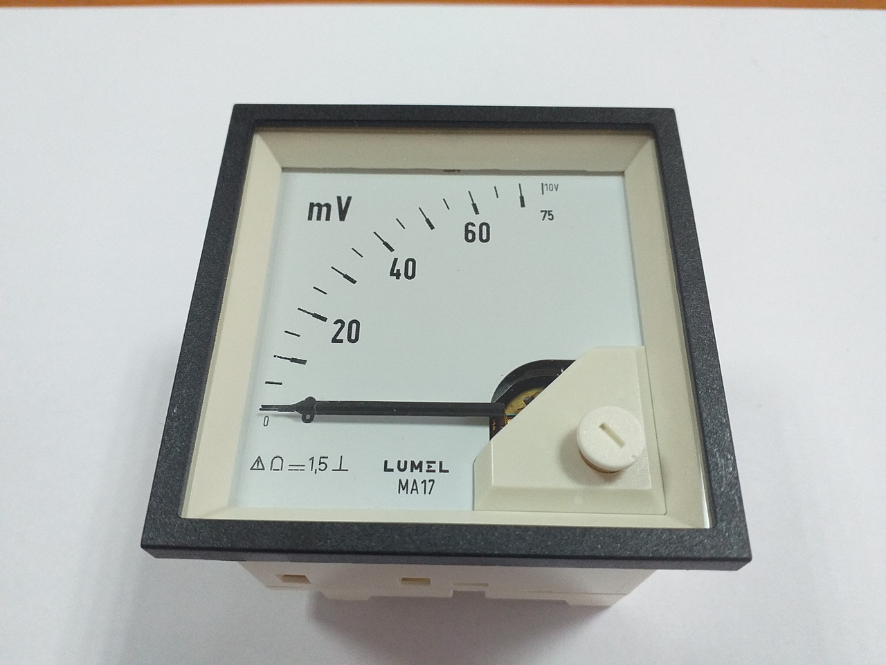 Аналоговий вольтметр LUMEL MA17N A511 75 mV Польща