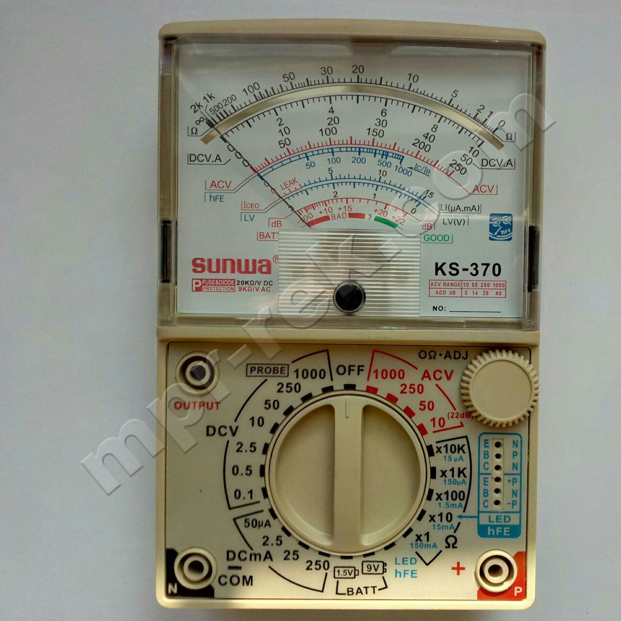 Мультиметр аналоговий SUNWA KS-370 (1000В, DC250мА, 20МОм, hFE, тест батарей)