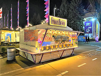 Компания "Промконтракт" изготовила и поставила в Киев на ВДНХ торговые киоски и павильоны для сезонного развлекательного парка «Зимова країна... 8