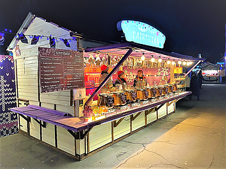 Компания "Промконтракт" изготовила и поставила в Киев на ВДНХ торговые киоски и павильоны для сезонного развлекательного парка «Зимова країна... 12