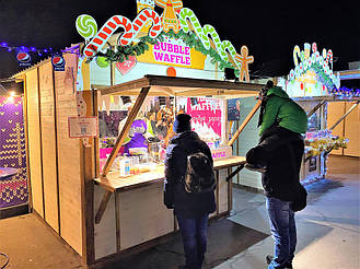 Компания "Промконтракт" изготовила и поставила в Киев на ВДНХ торговые киоски и павильоны для сезонного развлекательного парка «Зимова країна... 16