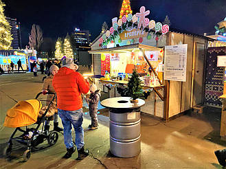 Компания "Промконтракт" изготовила и поставила в Киев на ВДНХ торговые киоски и павильоны для сезонного развлекательного парка «Зимова країна... 18