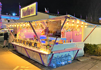 Компания "Промконтракт" изготовила и поставила в Киев на ВДНХ торговые киоски и павильоны для сезонного развлекательного парка «Зимова країна... 26