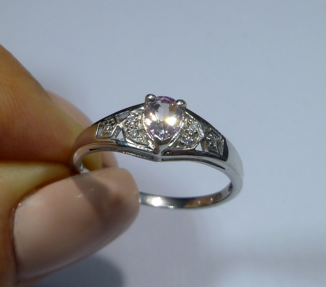 Редкость Кольцо с натуральным коллекционным розовым данбуритом 0.43 ct (мексиканский алмаз) Размер 18.75 - фото 6 - id-p1107814262