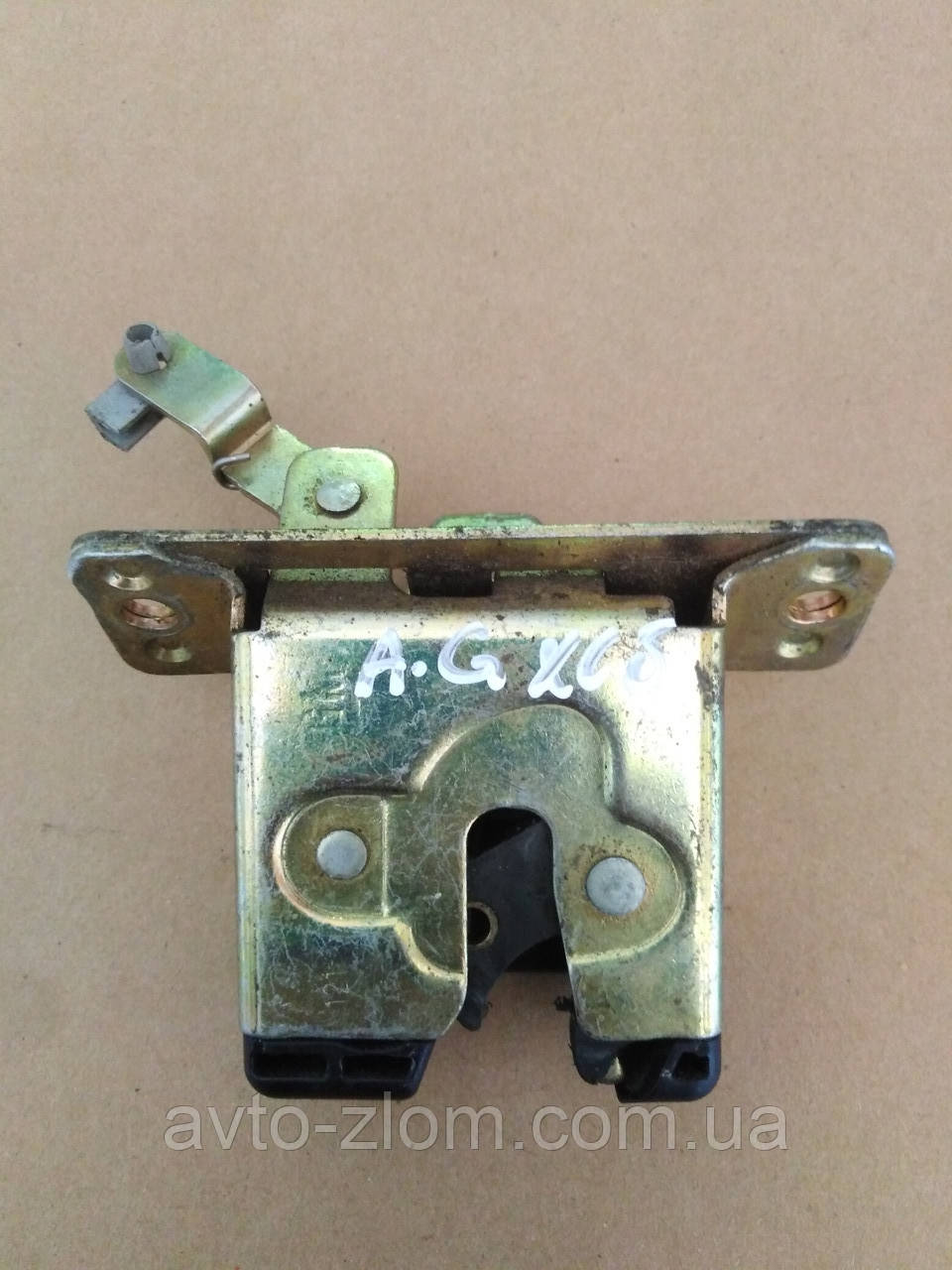 Замок кришки багажника Opel Astra G, Айстра. Хетчбек. 09130569., фото 1