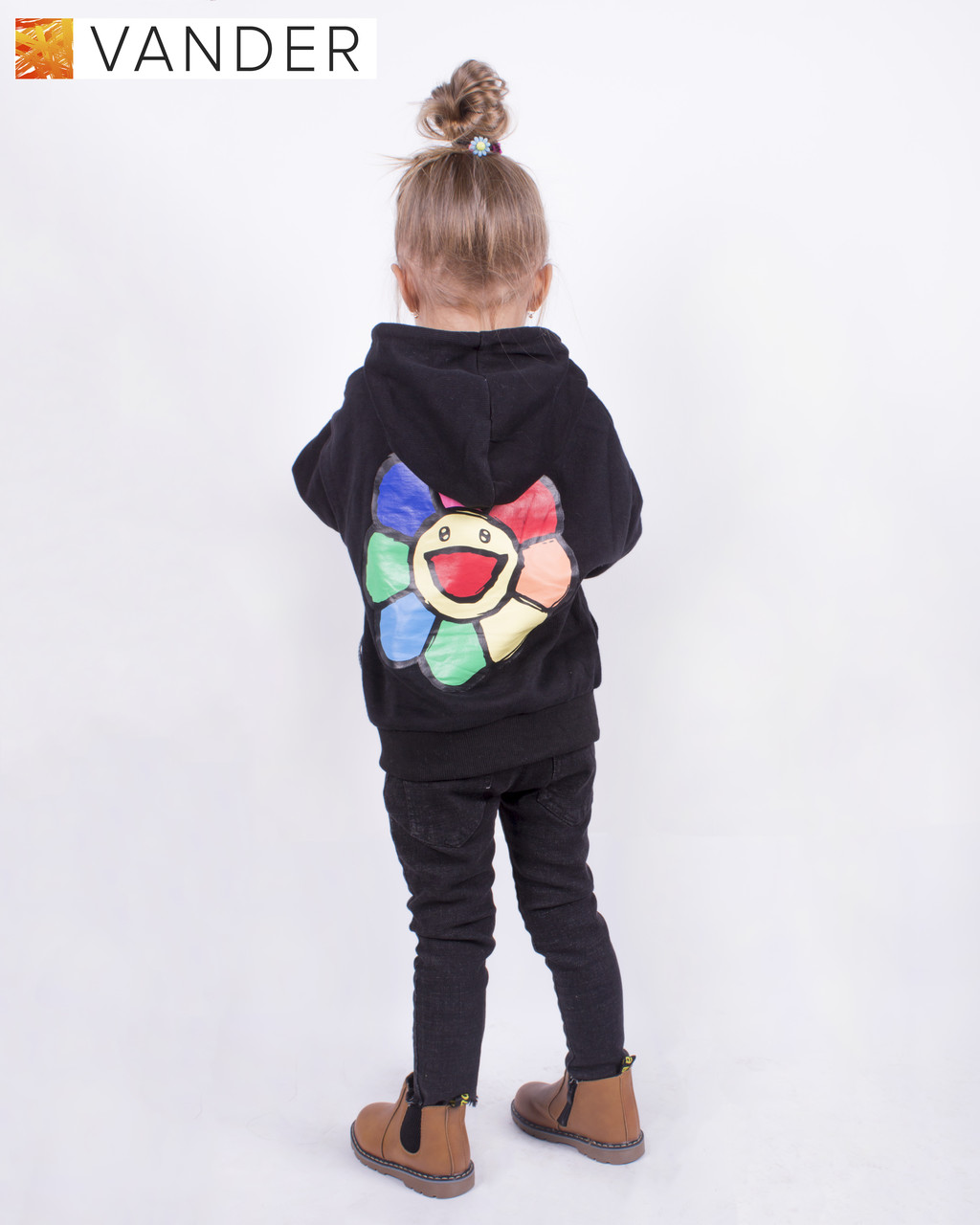 Кофта дитяча для дівчинки з капюшоном LOVE з квіточкою на спинці чорного і кремового кольору 110.120.130.140