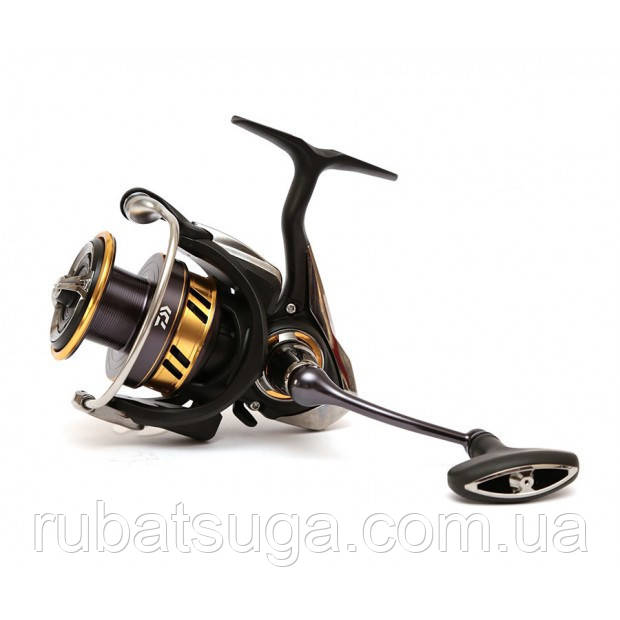 Котушка Daiwa 17 Legalis LT 4000D-C