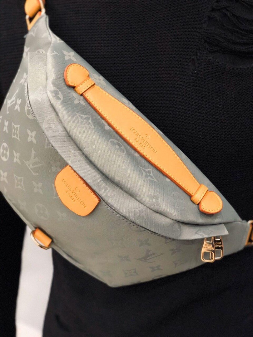Мужская сумка мессенджер бананка Louis Vuitton серая. Живое фото (топ ААА+)