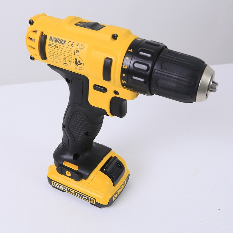 Дриль-шуруповерт DeWalt DCD710C2, фото 1