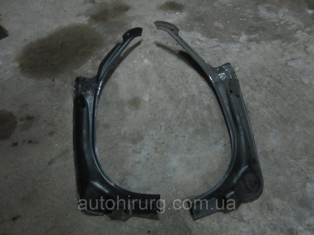 Ущільнювач кришки багажника (ляди) MERCEDES-BENZ w164 ml-class (A1646931933 / A1646932233)