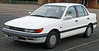 Стекло ветровое (лобовое) Mitsubishi Lancer (Седан, Хетчбек) (1988-1991), BENSON, Ветровое зелен. полоса серая