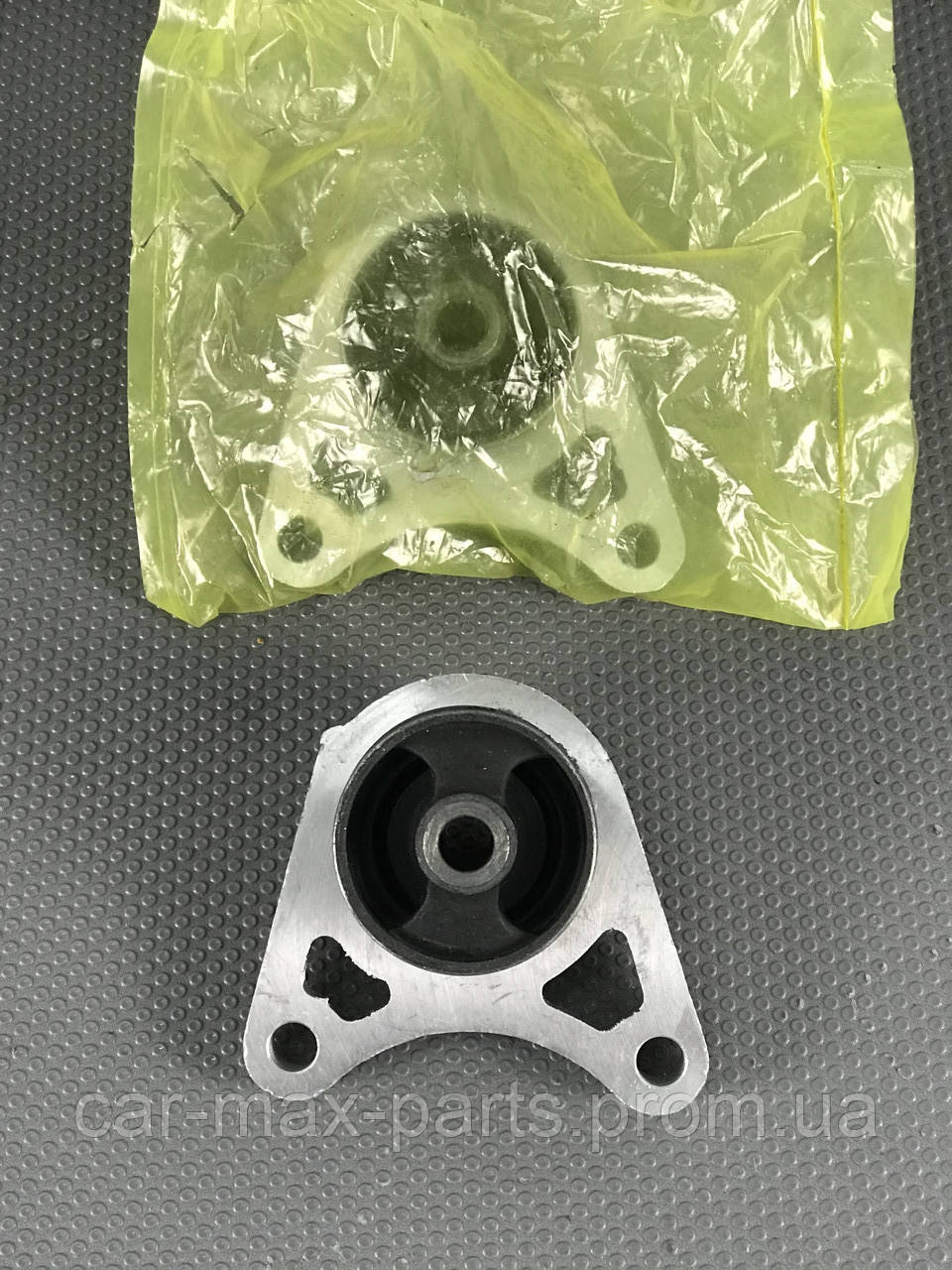 Опора кронштейн заднього редуктора Land Rover Freelander 1.8i 2.0td 2.5i V6, фото 1