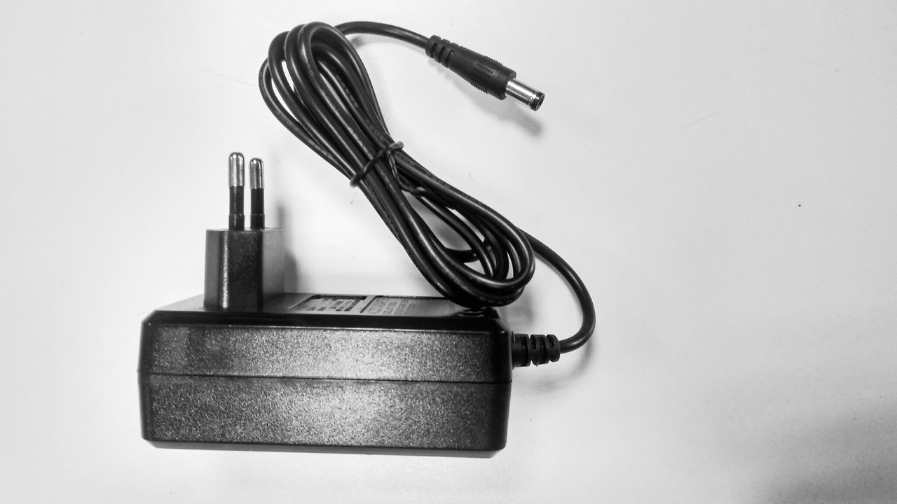 Зарядное устройство для лазерного уровня Fukuda и LSP, FireCore 12V 2A оригинал