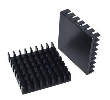 Радіатор алюмінієвий 28*28*6 чорний