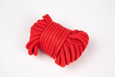 Мотузка для зв'язування колір червоний 9 м
